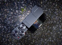 Le Lumix TZ200 illustré ici aura apparemment bientôt un successeur.