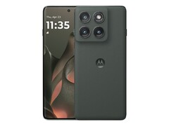 Le Motorola Edge 2025 (photo) est doté d'un écran incurvé, mais son successeur pourrait l'abandonner au profit d'un écran plat. (Source de l'image : Motorola)