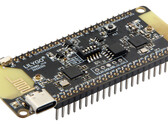 La carte de développement T-Zigbee de Lilygo est compatible avec Zigbee 3.0 et d'autres protocoles de maison intelligente. (Image source : Lilygo via AliExpress)