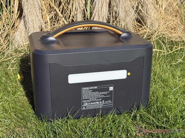 Large éclairage LED à l'arrière