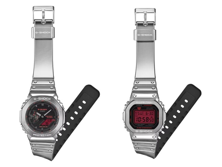 Les montres Casio G-Shock GM-2100YRA-8A (à gauche) et GM-5600YRA-8 (à droite)