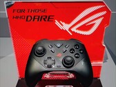 La manette sans fil Xbox ROG Raikiri II présentée à la Gamescom. (Source de l'image : Asus ROG)