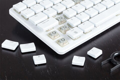 Le Raspberry Pi 500 Plus est le premier clavier mécanique de la société. (Source de l'image : Raspberry Pi)