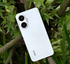 Le Redmi Turbo 4 Pro en chair et en os. (Source de l&#039;image : Digital Chat Station)