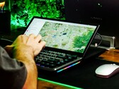 Aura Displays intègre un écran tactile de 13 pouces dans un clavier mécanique (Source : Aura Displays)