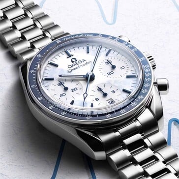 L'Omega Speedmaster Milano Cortina 2026 est livrée avec un bracelet en acier brossé équipé du système d'ajustement confortable d'Omega (Image source : Omega)