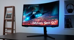 L&#039;Odyssey Neo G8 a une courbure de 1000R et un taux de rafraîchissement de 165 Hz, entre autres caractéristiques. (Image source : Samsung)