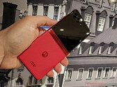 Plusieurs unités de vente au détail du Razr 40 Ultra ne peuvent pas aller au-delà de leur logiciel de lancement. (Source de l'image : Notebookcheck)