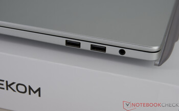 Geekom GeekBook M16 - Connexions sur le côté droit