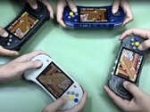 Les Anbernic RG ARC-D et RG ARC-S sont dotés d'une connectivité Wi-Fi pour les jeux multijoueurs. (Source de l'image : Anbernic)