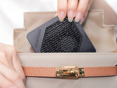 Le Mercury EM680 est disponible en trois configurations de mémoire, toutes avec le Ryzen 7 6800U. (Source de l'image : MINISFORUM)