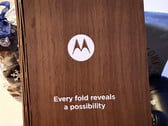Motorola semble avoir un nouveau pli qui attend dans les coulisses. (Source de l'image : Alex Maxham)
