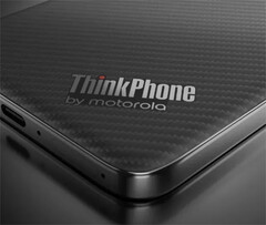 Le ThinkPhone 25 est essentiellement un Edge 50 Neo modifié. (Source de l'image : Motorola)