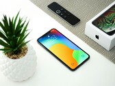BOE est l'un des principaux fournisseurs d'écrans pour l'iPhone. (Source de l'image : Unsplash, édité)