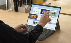 La Surface Pro X est le seul appareil de Microsoft à être livré avec Windows on ARM jusqu&#039;à présent. (Image source : Microsoft)