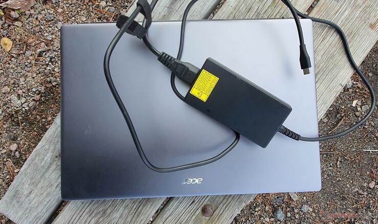 Le chargeur USB-C de Delta Electronics fournit 100 watts