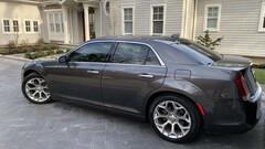 L'échange de V8 Tesla contre Chrysler de Jack B. (image : Jack B./Jalopnik)