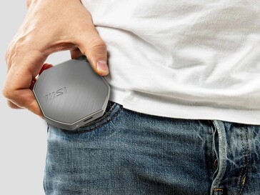Le disque est conçu pour prendre moins de place dans une poche ou un sac d'appareil photo. (Source de l'image : MSI)