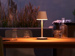 La lampe de table portable Philips Hue Go offre une luminosité allant jusqu&#039;à 370 lumens. (Image source : Signify )