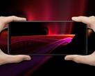 Le Sony Xperia 1 III est équipé d'un écran OLED 4K HDR avec une fréquence de rafraîchissement de 120 Hz. (Image source : Sony/Best Buy - édité)