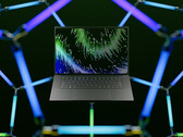 Le GeForce RTX 4090 peut consommer jusqu'à 175 W dans le Razer Blade 16. (Image source : Razer)