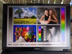 A l'extérieur, à l'ombre