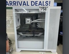 Un internaute a réussi à se procurer un puissant PC de jeu avec un Core i9-14900KF, 64 Go de mémoire DDR5 et une RTX 4070 Ti Super avec une réduction de 80 %. (Source de l'image : uneektnt via Reddit)