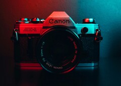 Le Canon EOS R8 Mark II devrait présenter un design inspiré du Canon AE-1.