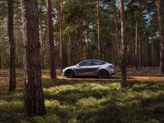 Les véhicules hybrides et électriques comme le modèle Y réduisent les émissions des flottes (image : Tesla)