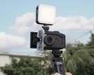 SmallRig transforme le Canon PowerShot V10 en une puissante petite installation de vlogging. (Source de l'image : SmallRig)