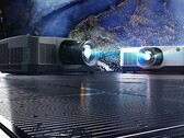 Les projecteurs NEC PA1405UL et NEC PA1705UL de Sharp ont une luminosité de pointe de 17 000 lumens. (Image source : Sharp)