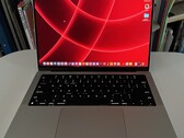 Les nouveaux modèles de MacBook Pro sont arrivés, avec leurs défauts de conception. (Image : Notebookcheck)