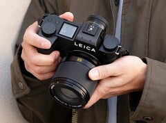 Le nouveau Leica Summilux est nettement plus compact et plus abordable que son prédécesseur.