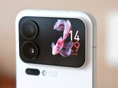 Nous ne savons pas encore si Xiaomi inclura également l'écran secondaire dans le Xiaomi 18 Pro, mais le Snapdragon 8 Elite Gen 6 semble être une évidence. (Source de l'image : Weibo)