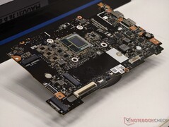 Asus ExpertBook P5 : Carte Lunar Lake