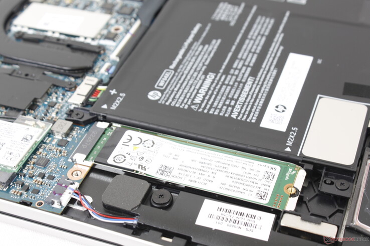 Le système ne supporte qu'un seul SSD interne M.2 2280