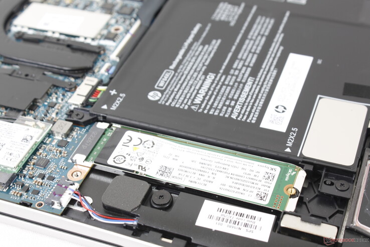 Le système ne supporte qu'un seul SSD interne M.2 2280