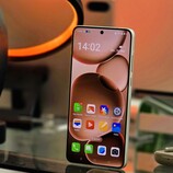 Revue du smartphone Oppo Find X8 Ultra (source de l'image : Marcus Herbrich)