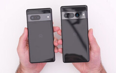 Les Pixel 7 et Pixel 7 Pro pourraient être rejoints par le Pixel 7 Ultra lors de l'événement de lancement matériel d'octobre de cette année. (Image source : Unbox Therapy)