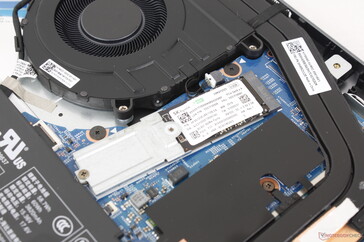 L'emplacement principal M.2 2280 prend en charge des disques SSD de 80 mm maximum
