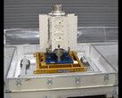 Un générateur thermoélectrique à radio-isotopes est grand et peu pratique, mais il fournit de l'électricité en permanence. (Image : NASA/JPL-Caltech)