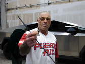 Joe Rogan a tiré une flèche sur le Cybertruck (image : JRE/YT)