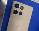 L'appareil photographié serait le Moto G Power (2026), et non le prochain Moto G Stylus. (Source de l'image : via XpertPick)