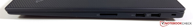 A droite : Lecteur de cartes SD, 2x USB-A 3.2 Gen.1 (5 GBit/s, 1x alimenté), fente de sécurité Kensington Nano