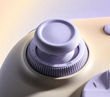 La manette 8BitDo Ultimate 3 pour Xbox est équipée d'anneaux de force permettant de régler la tension du joystick.