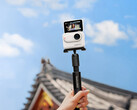 L'Insta360 GO 3 est une caméra d'action polyvalente qui prend en charge différents accessoires. (Source de l'image : Insta360)