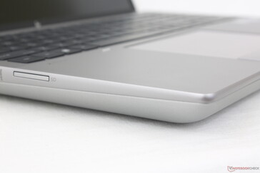 Matériaux en aluminium anodisé similaires à ceux de la plupart des autres modèles ZBook