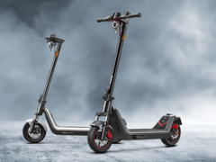 L'e-scooter NIU KQi 300X a une autonomie de 37,3 miles (~60,0 km). (Source de l'image : NIU)
