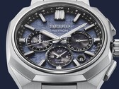 La nouvelle Astron HAB001 de Seiko associe un boîtier anguleux en titane à un cadran texturé bleu glacé et à un mouvement solaire GPS.