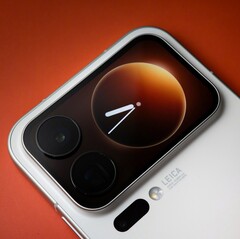 L'écran arrière fera enfin son entrée sur le marché mondial avec les téléphones Xiaomi 18 Pro.